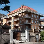 Πανσιόν Fatima, Casa Per Ferie