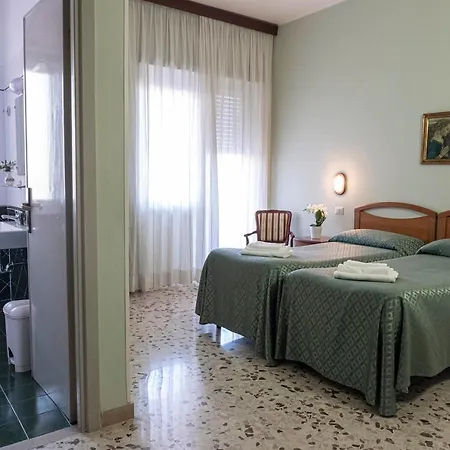 Fatima, Casa Per Ferie 게스트하우스 4*