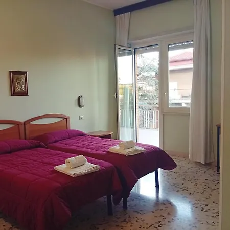 ゲストハウス Fatima, Casa Per Ferie 4*